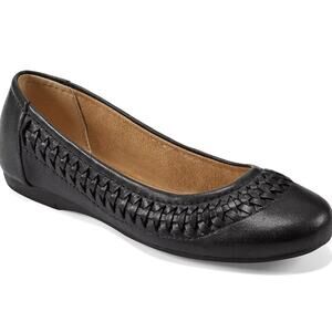 Earth Jett Leather Slip On Flats Size 9.5 Wide